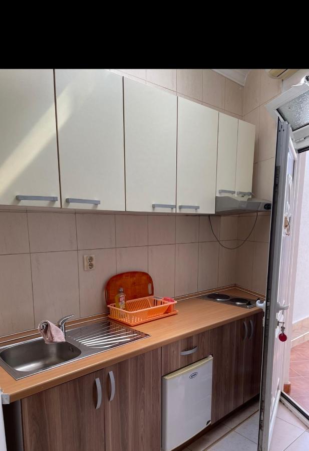 Apartments Sveti Stefan-Marko Екстериор снимка